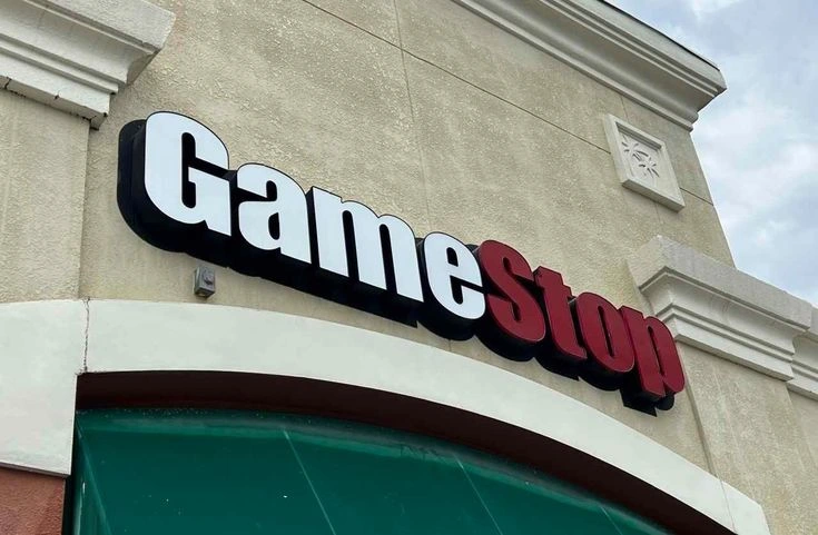 GameStop pierde 3 miliarde de dolari din valoare după ce planul de investiții în Bitcoin stârnește îngrijorări